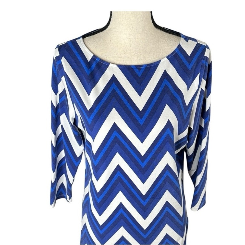 Zigzag Patterned Women's Blouse in Blue and White